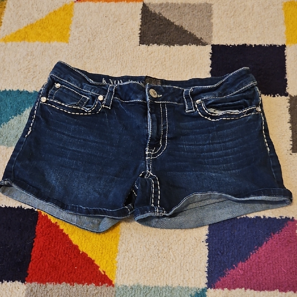 Denim Blue Knox Rose Women's Shorts With Rhinestone Accents Size 14 NWOT